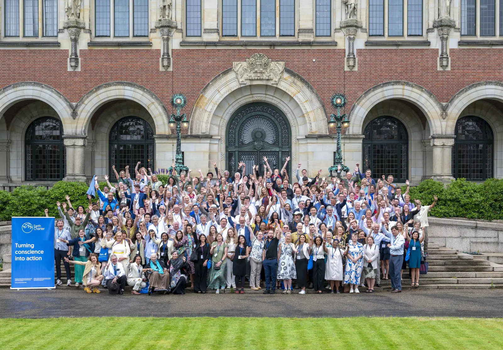 foto van de deelnemers aan de Earth Charter 25+ conferentie